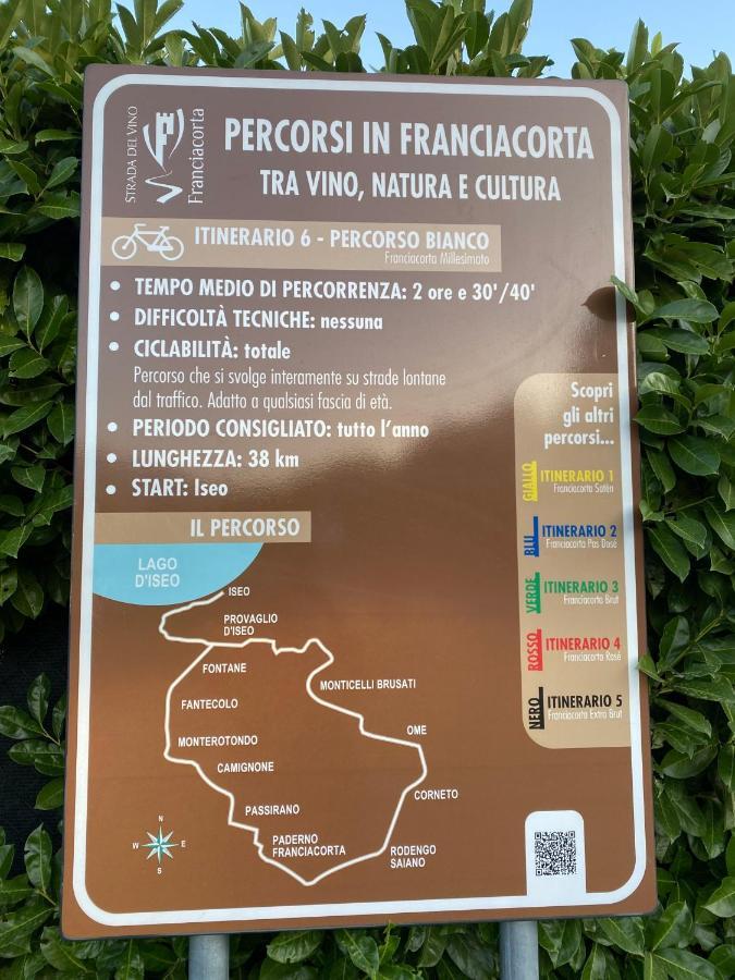 Holiday Home Punta D'Oro With Garden, Parking Place And Lake Access At 300 M 이세오 외부 사진